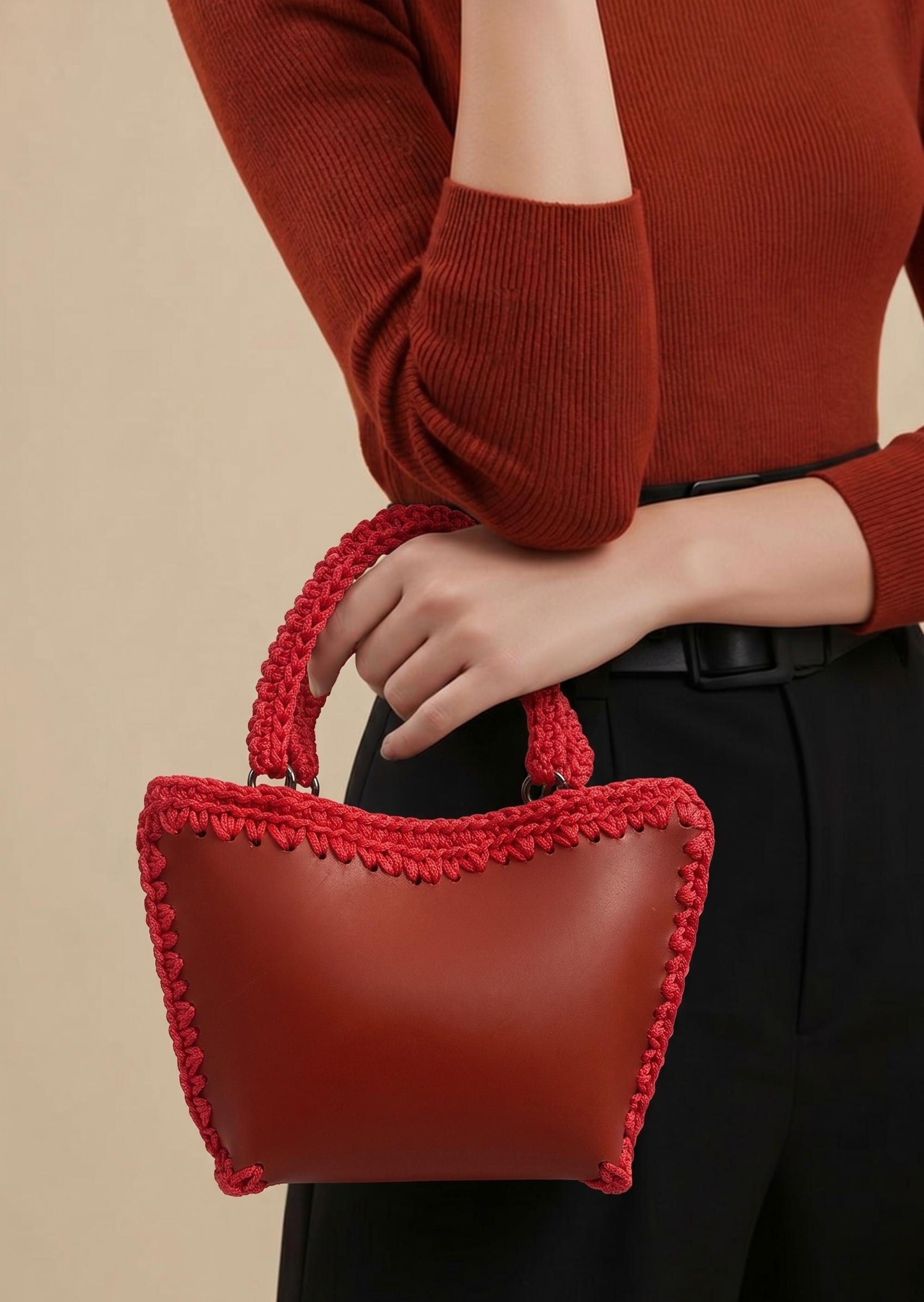 ✨ Mini Signature Bag